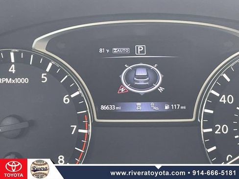 Used 2017 Nissan Pathfinder Platinum w/ Midnight Edition Package AWD/4WD image 28