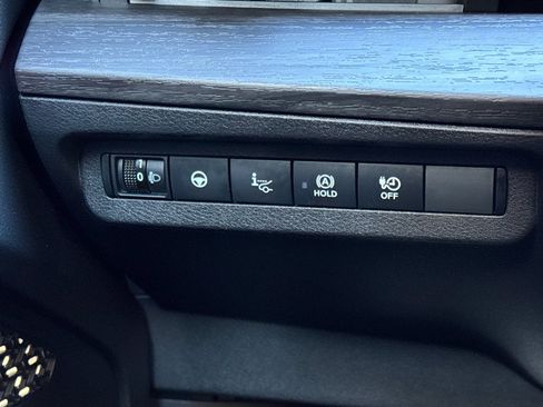 Certified 2023 Nissan Ariya FWD image 32