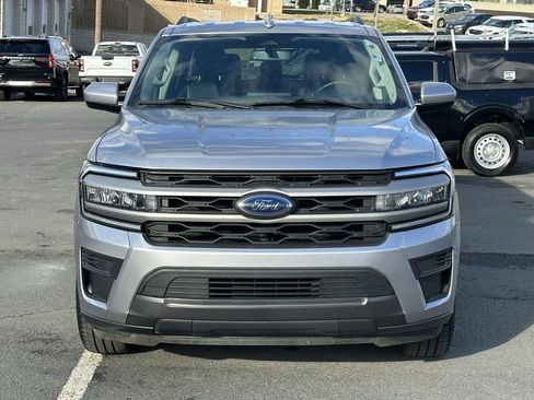 Used 2024 Ford Expedition XLT image 10