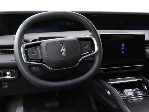New 2026 Lincoln Nautilus Reserve AWD/4WD image 12