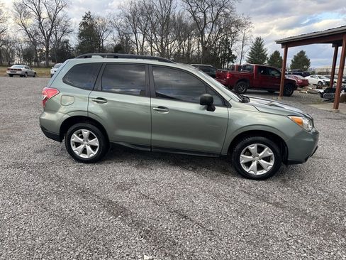 Used 2016 Subaru Forester 2.5i w/ Alloy Wheel Package image 4
