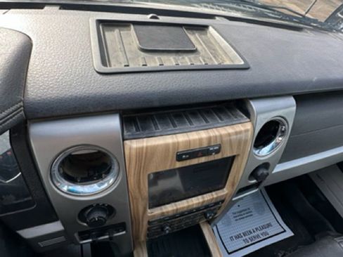 Used 2011 Ford F150 Lariat w/ Lariat Chrome Pkg AWD/4WD image 10