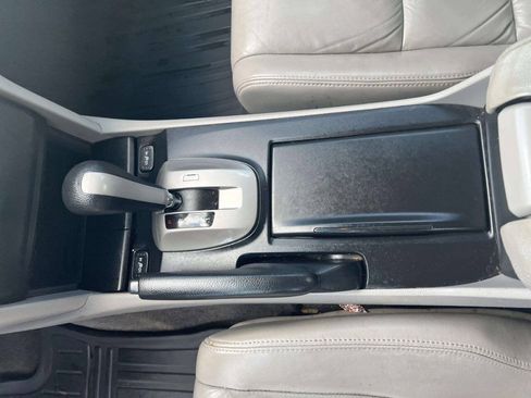 Used 2010 Honda Accord EX-L image 25