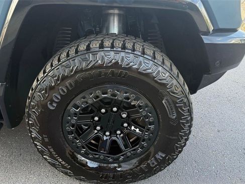Used 2024 GMC Hummer EV 3X w/ Omega Edition AWD/4WD image 27