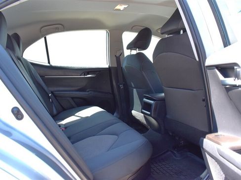 Used 2021 Toyota Camry LE FWD image 26