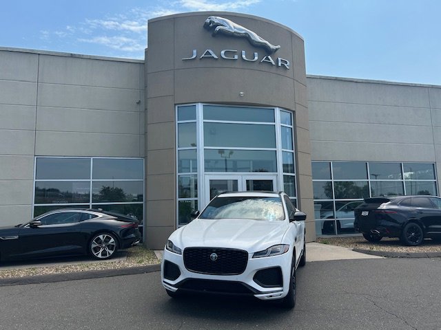 Used 2026 Jaguar F-PACE R-Dynamic S AWD/4WD image 1