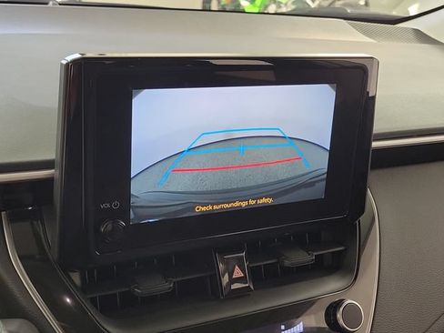 Used 2025 Toyota Corolla LE FWD image 29