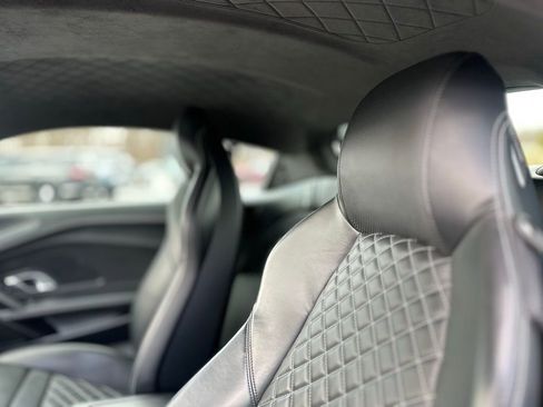 Used 2018 Audi R8 V10 plus image 14