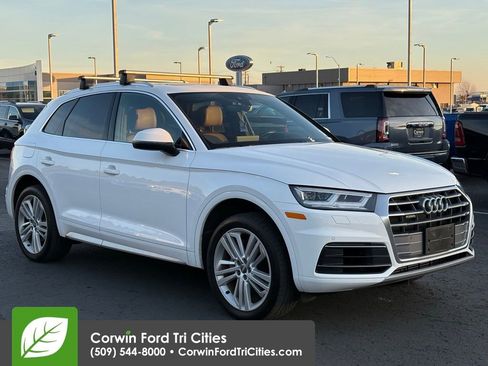 Used 2019 Audi Q5 2.0T Premium Plus w/ Premium Plus Package image 1