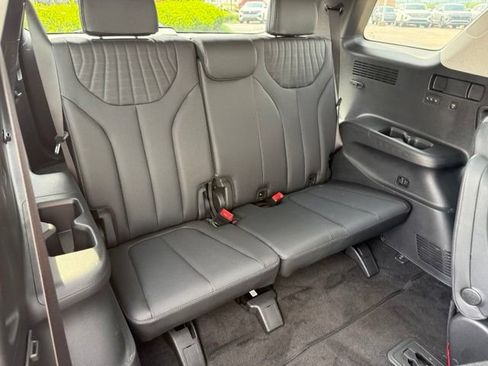 Used 2023 Hyundai Palisade Limited AWD/4WD image 20