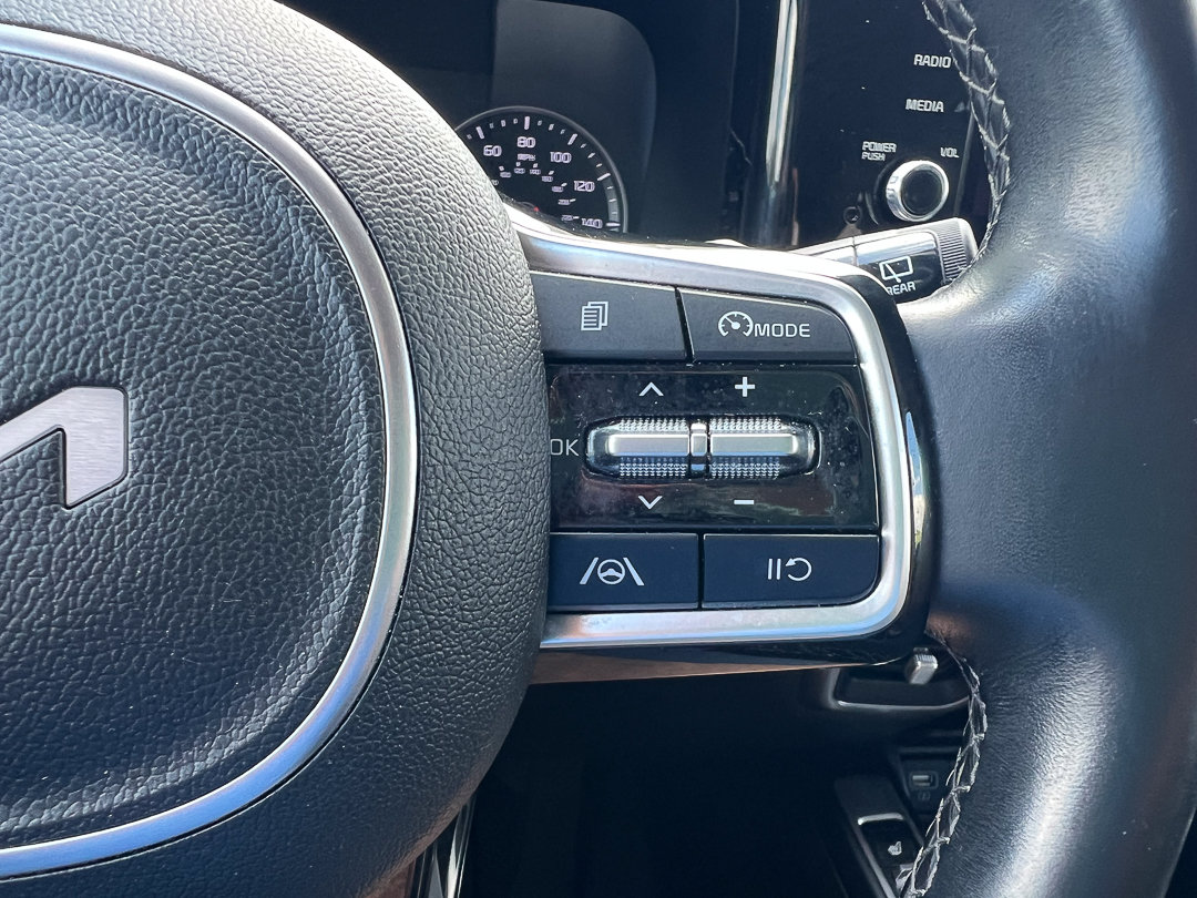 Used 2022 Kia Sorento S FWD image 23
