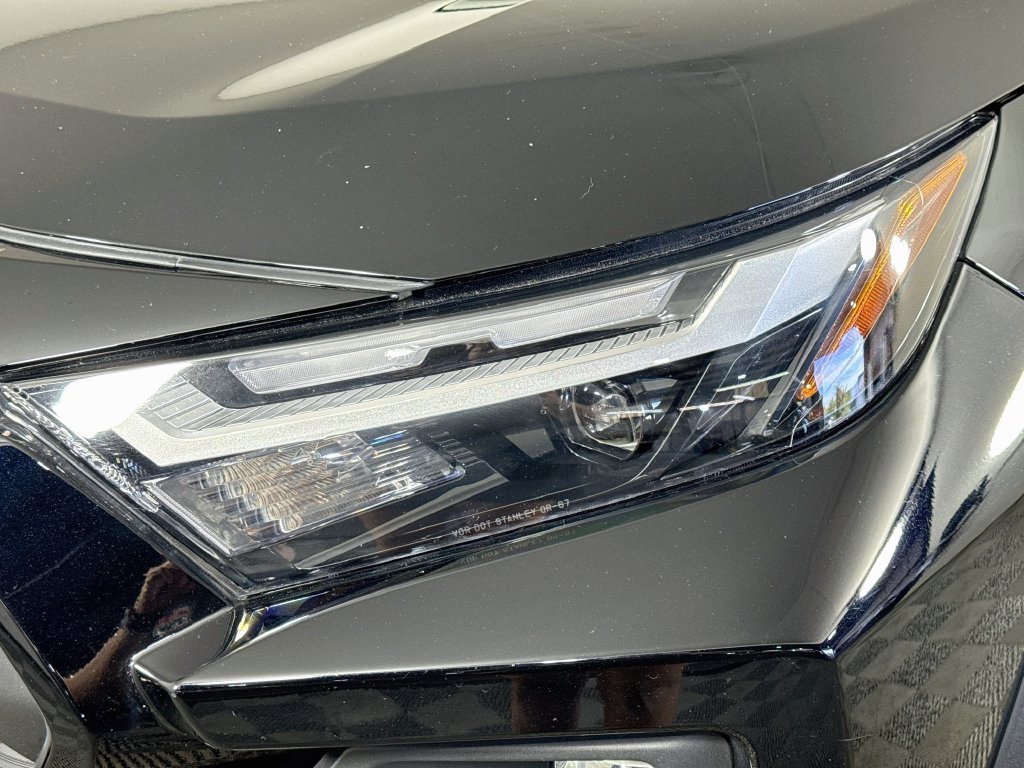 Used 2024 Toyota RAV4 Adventure AWD/4WD image 3