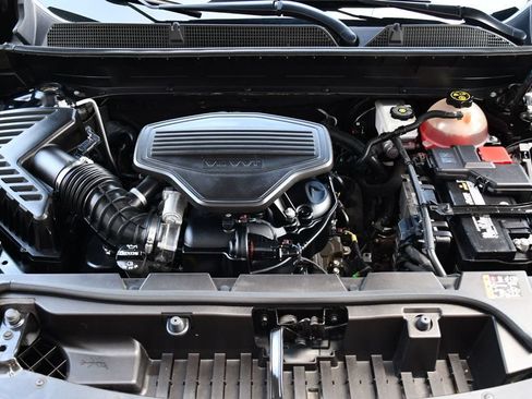 Used 2021 GMC Acadia Denali w/ Denali Technology Package FWD image 70