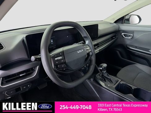 Used 2025 Kia K4 FWD image 11
