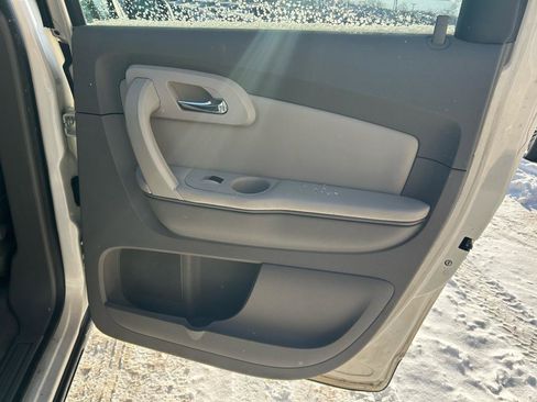 Used 2012 Chevrolet Traverse LT image 14