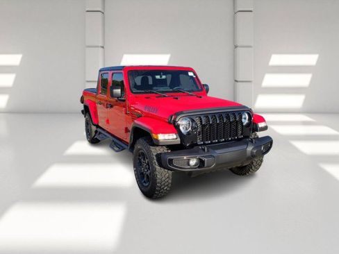 Used 2023 Jeep Gladiator Sport image 3