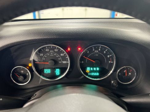 Used 2012 Jeep Wrangler Sport AWD/4WD image 12