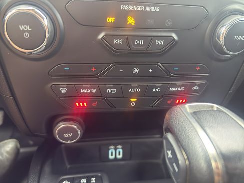 Used 2020 Ford Ranger Lariat w/ Equipment Group 501A Mid image 19