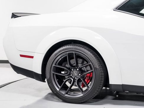 Used 2019 Dodge Challenger SRT Hellcat Redeye image 42