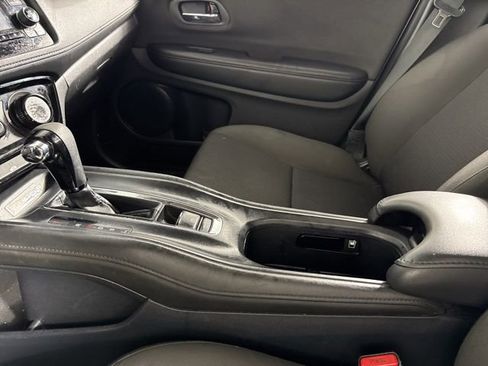 Used 2022 Honda HR-V LX image 20