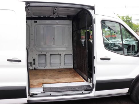 Used 2020 Ford Transit 250 Medium Roof w/ Exterior Upgrade Package RWD image 16