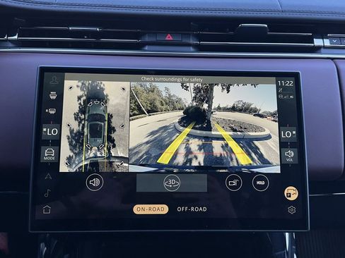 Used 2025 Land Rover Range Rover Sport Dynamic SE image 21