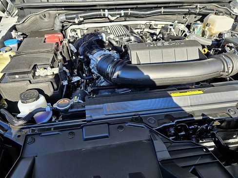 New 2026 Nissan Frontier S image 15