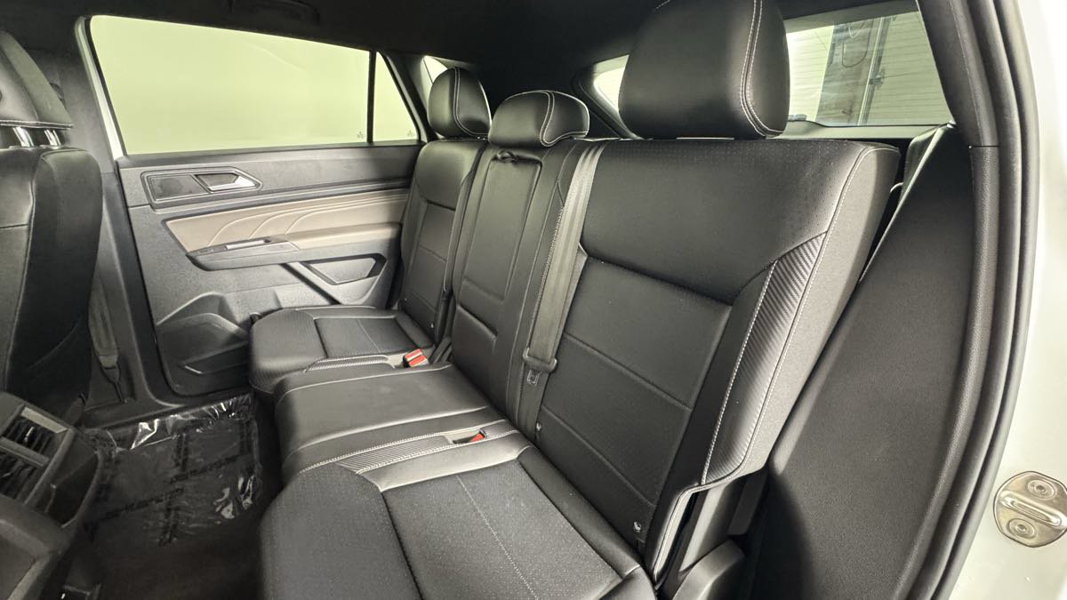 Used 2021 Volkswagen Atlas Cross Sport SE FWD image 31