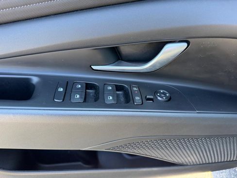 Used 2024 Hyundai Elantra SEL w/ Convenience Package FWD image 20