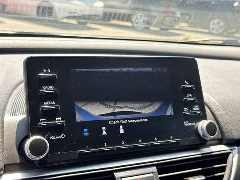 Used 2020 Honda Accord LX image 25