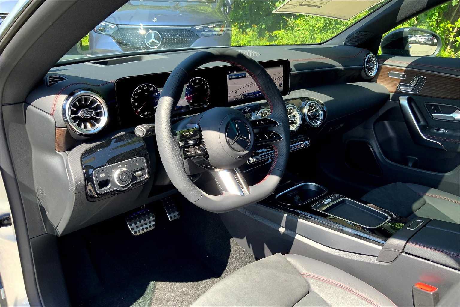 Certified 2026 Mercedes-Benz CLA 250 4MATIC image 9