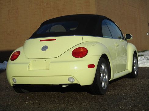 Used 2003 Volkswagen Beetle GLS image 17