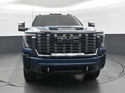 Used 2024 GMC Sierra 2500 Denali Ultimate AWD/4WD image 9