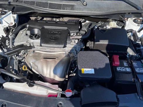 Used 2016 Toyota Camry SE image 23