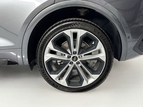 Used 2023 Audi Q5 2.0T Prestige w/ Prestige Package image 32