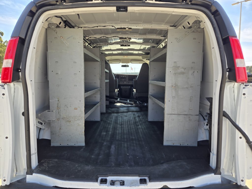 Used 2025 Chevrolet Express 2500 Extended w/ Driver Convenience Package RWD image 32