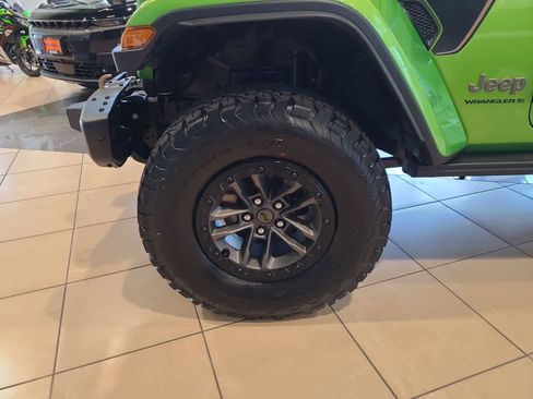 New 2025 Jeep Wrangler Unlimited Rubicon 392 image 16