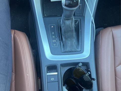 Used 2020 Audi Q3 2.0T Premium w/ Convenience Package image 7