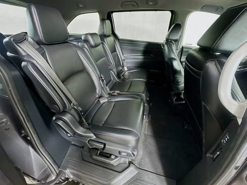 Certified 2023 Honda Odyssey Touring image 9