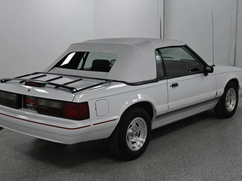 Used 1992 Ford Mustang LX image 5