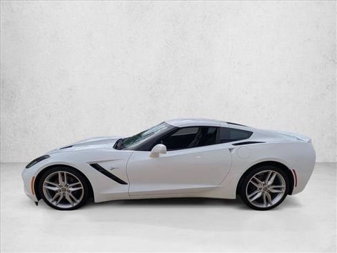 Used 2019 Chevrolet Corvette Stingray Coupe RWD image 8