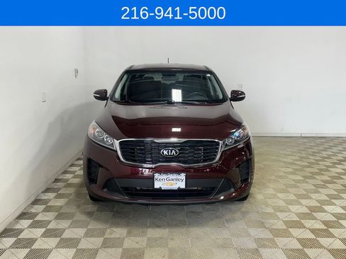 Used 2020 Kia Sorento LX image 2