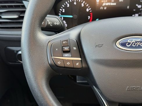 Used 2020 Ford Escape SE image 25