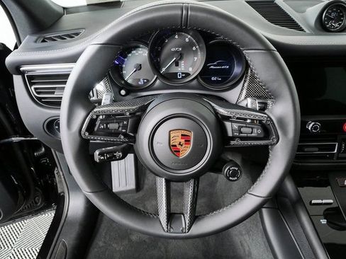 New 2026 Porsche Macan GTS AWD/4WD image 9