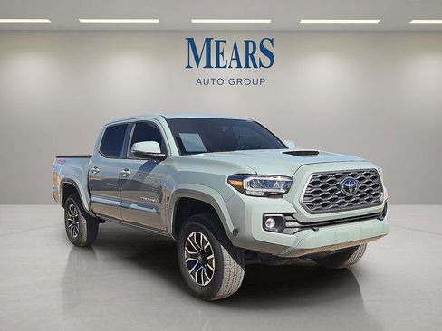 Used 2023 Toyota Tacoma TRD Sport image 7