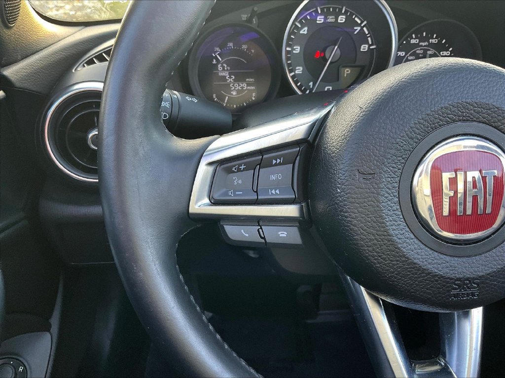 Used 2017 FIAT 124 Spider Classica RWD image 10