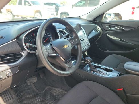 Used 2024 Chevrolet Malibu LT FWD image 10