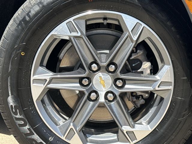 Used 2025 Chevrolet Blazer LT AWD/4WD image 9