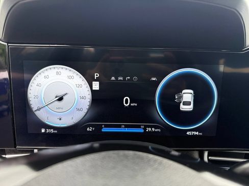 Used 2024 Hyundai Elantra SEL FWD image 15