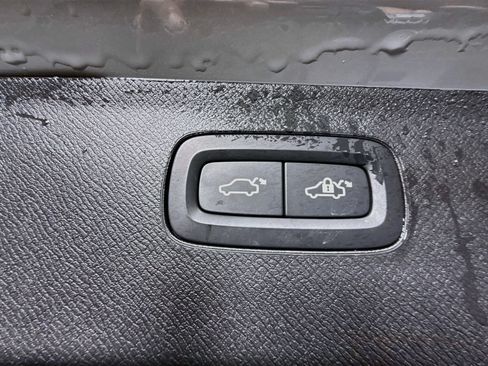 Used 2025 Volvo XC90 B5 Plus w/ Protection Package Premier AWD/4WD image 42